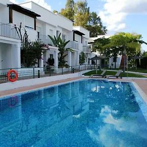 Appartamento Thegood Brillante Piscina Y Parking Incluido, Cordova